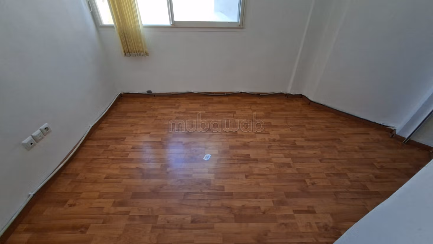 Bureau 79 m² vide ou meublé proche Alpha 55