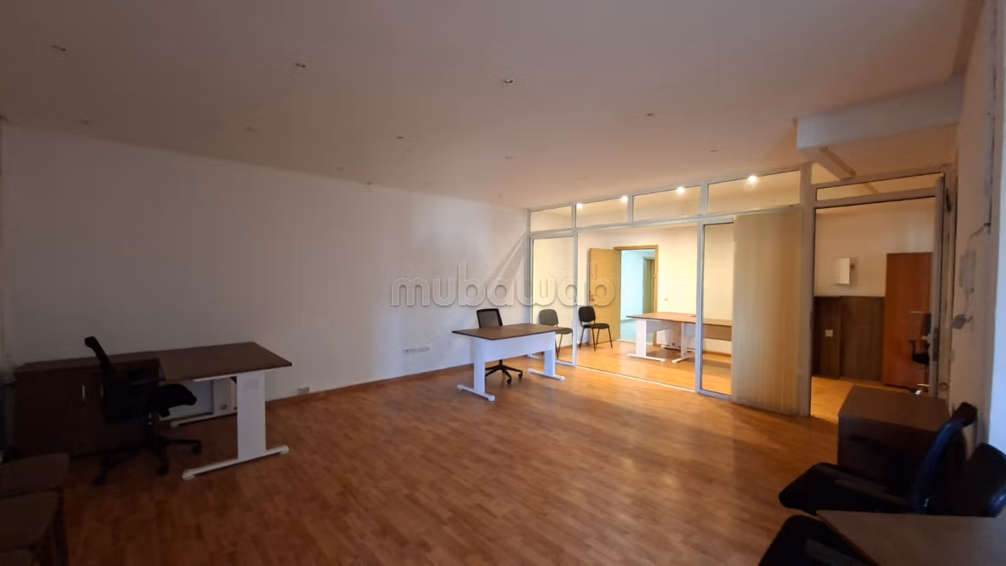 Bureau 79 m² vide ou meublé proche Alpha 55