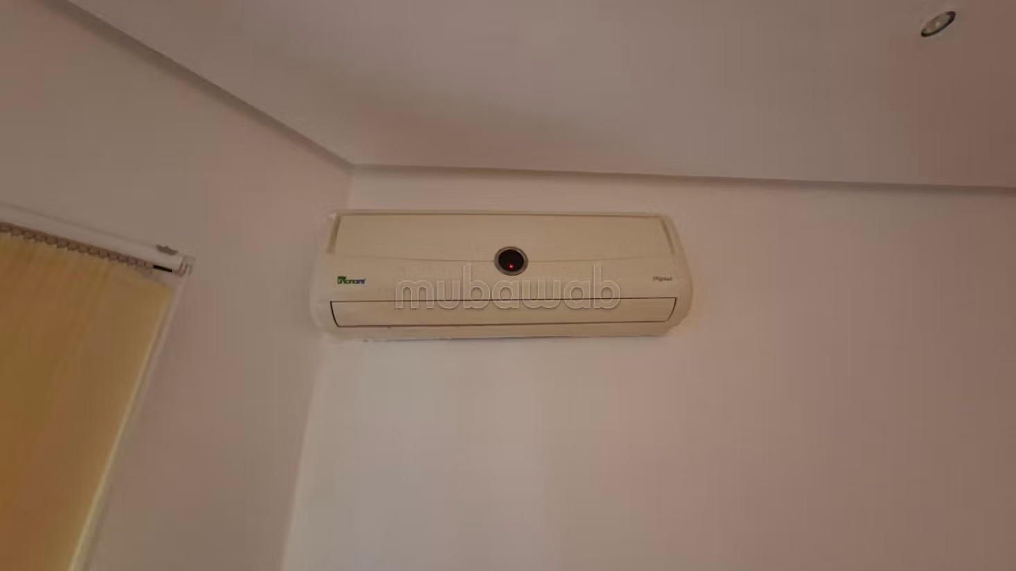 Bureau 79 m² vide ou meublé proche Alpha 55