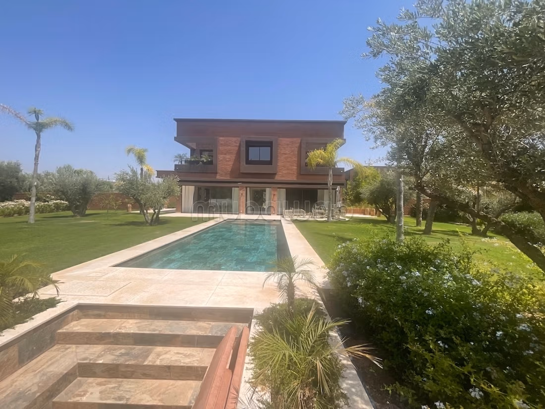 Exceptional villa Marrakech in secure domain