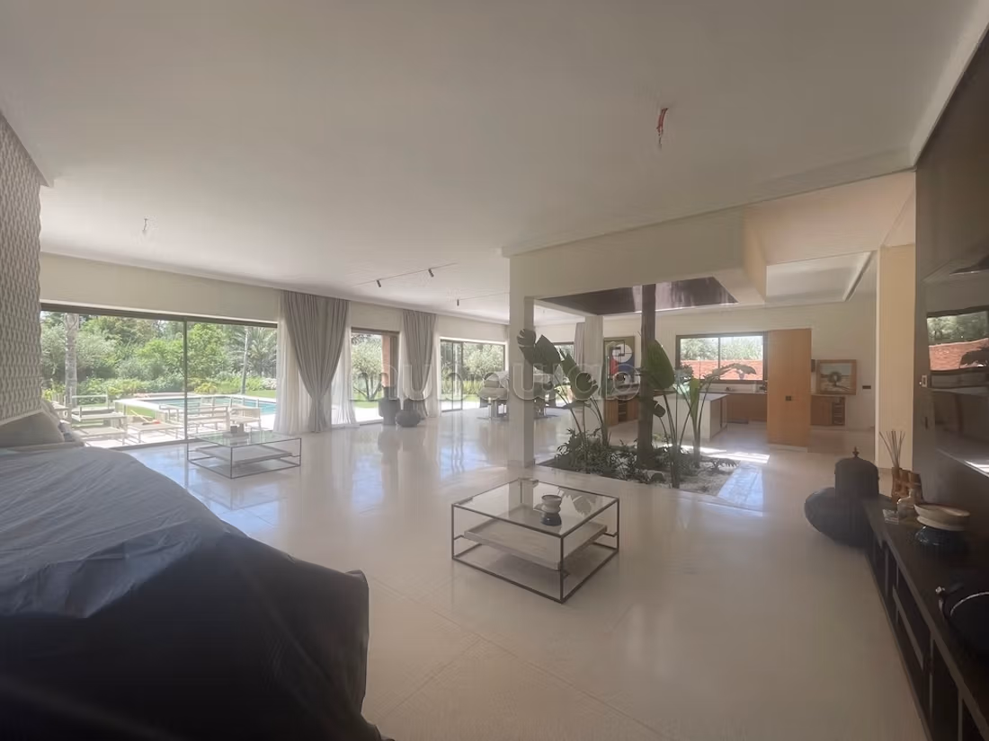 Exceptional villa Marrakech in secure domain