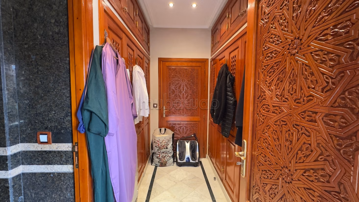 Bella villa en venta a pasos de Targa con piscina privada