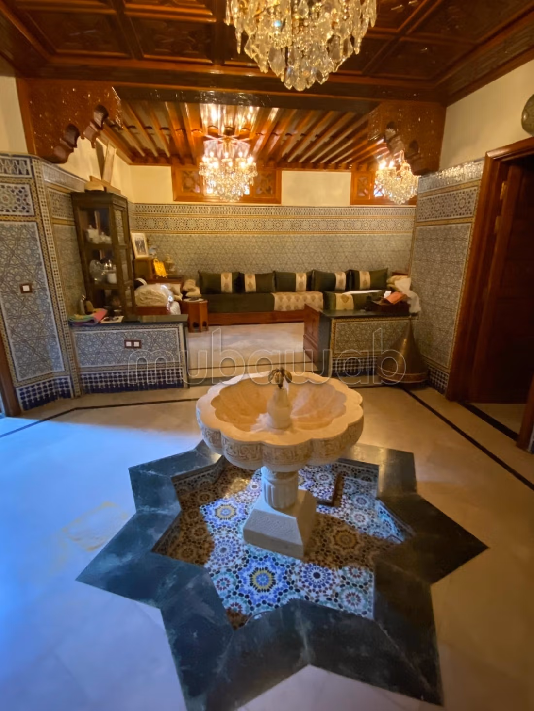 Bella villa en venta a pasos de Targa con piscina privada