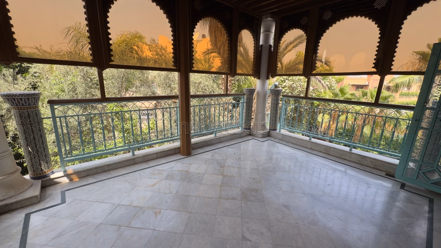 Bella villa en venta a pasos de Targa con piscina privada
