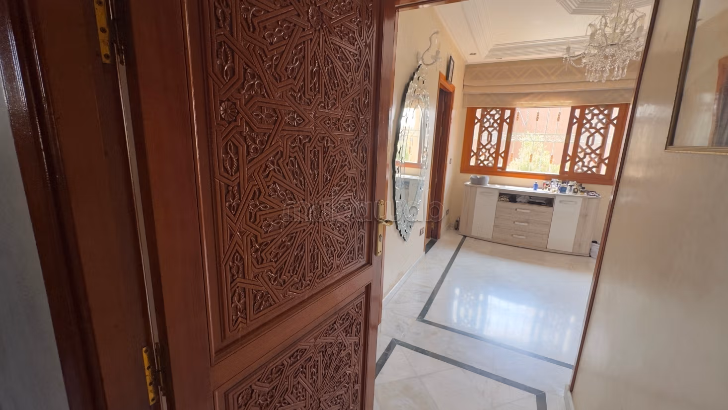 Bella villa en venta a pasos de Targa con piscina privada