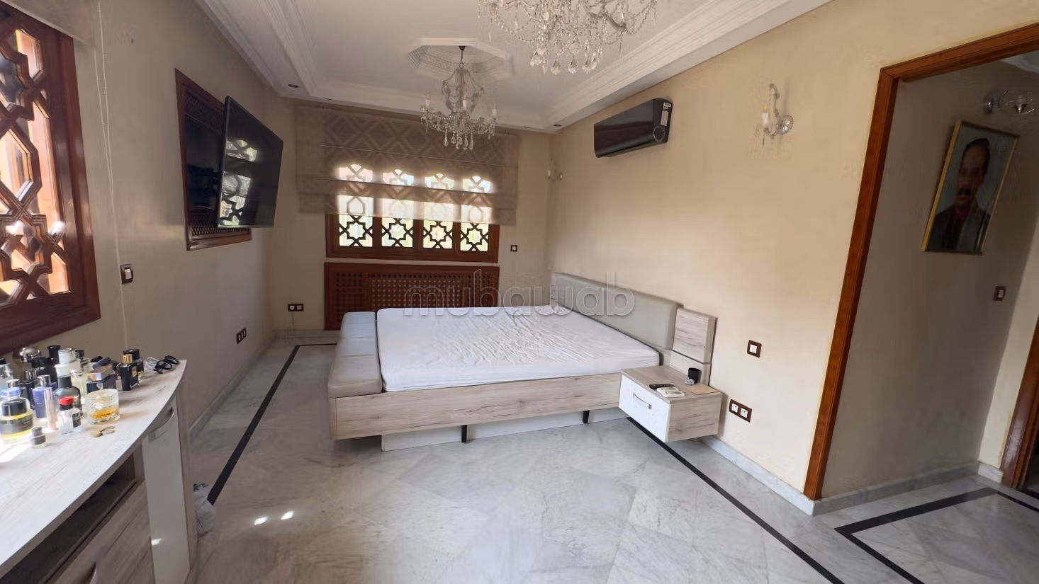 Bella villa en venta a pasos de Targa con piscina privada