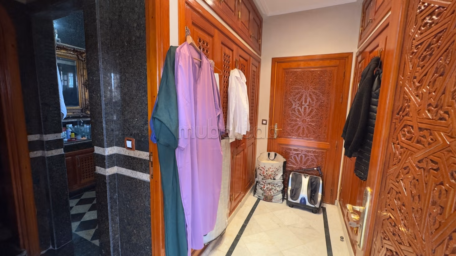Bella villa en venta a pasos de Targa con piscina privada