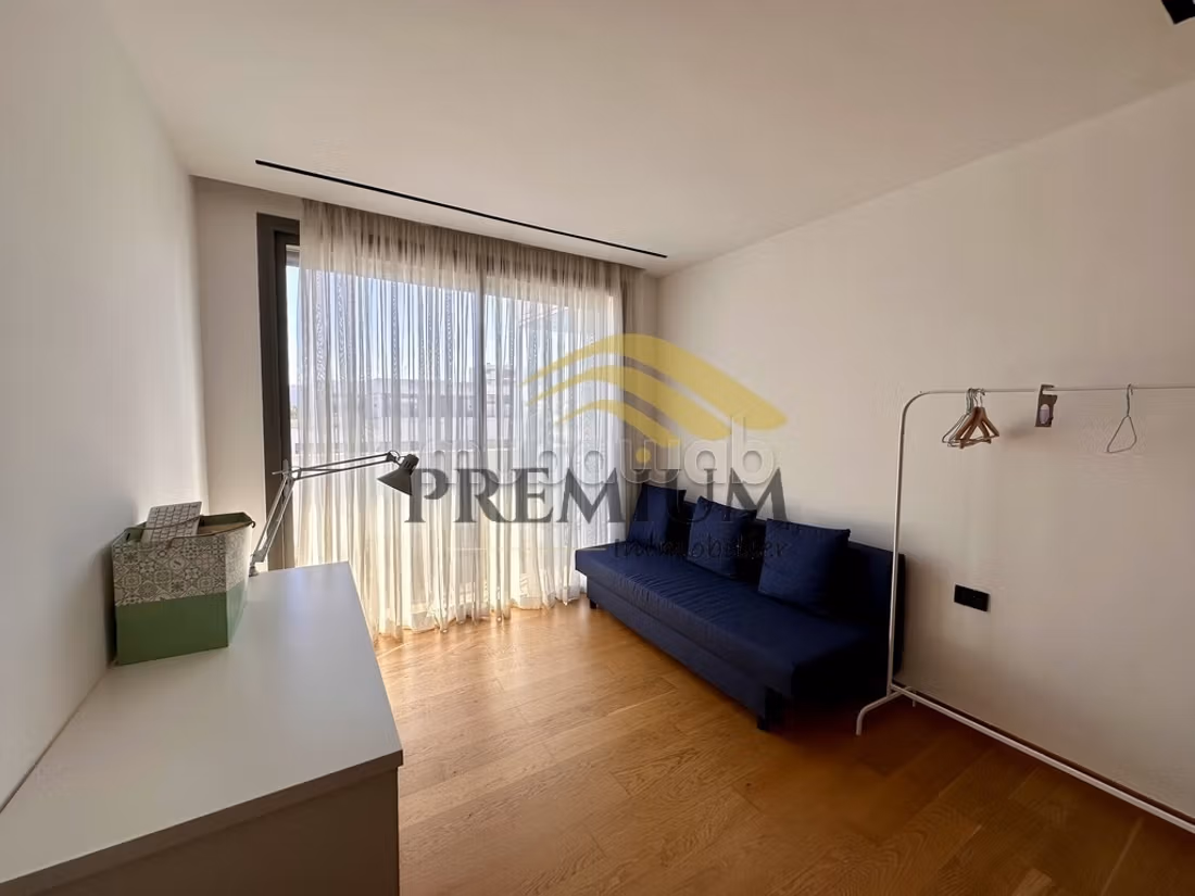 Appartement meuble avec terrasse — 6