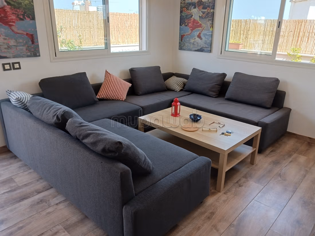 Appartamento arredato con 3 camere in affitto condiviso con terrazza di 45m²