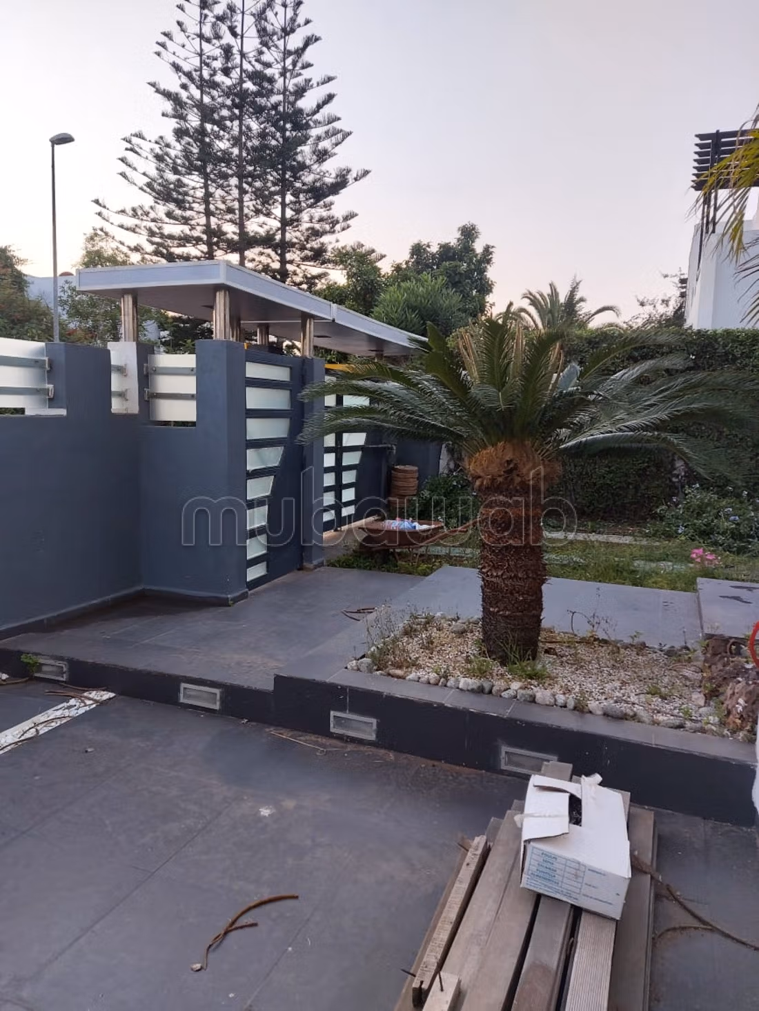 Villa 390m² à Ain Diab Proche Route Dazzemour et Morocco Mall