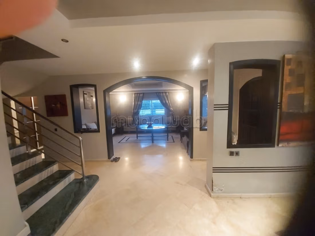 Villa 390m² à Ain Diab Proche Route Dazzemour et Morocco Mall