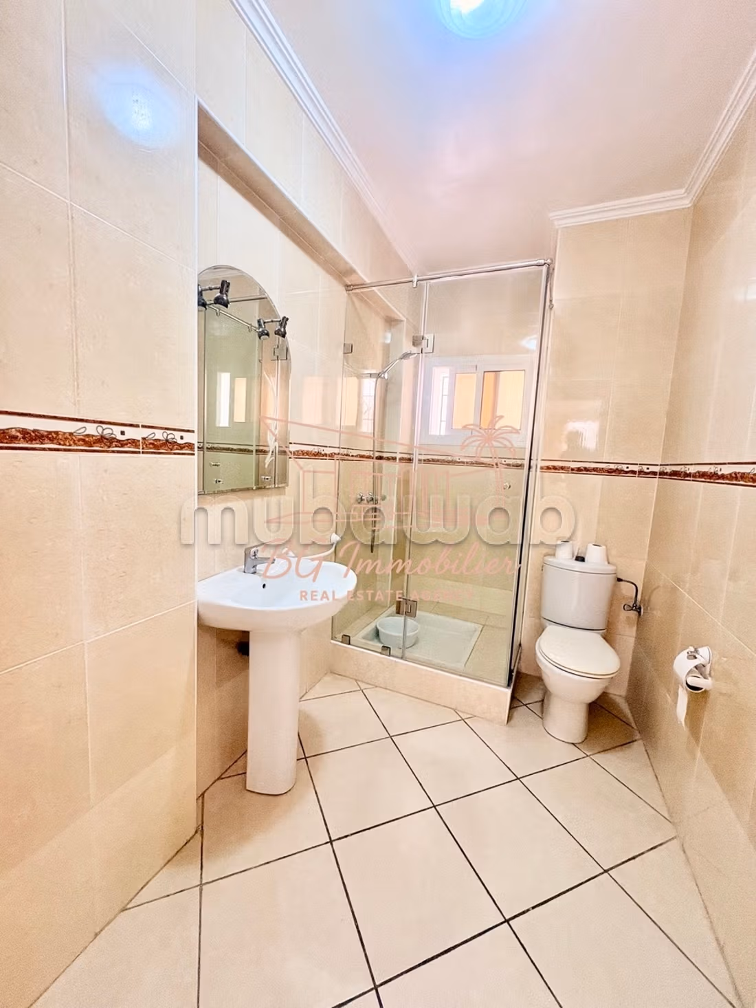 Joli appartement rénové 2 chambres quartier Founti