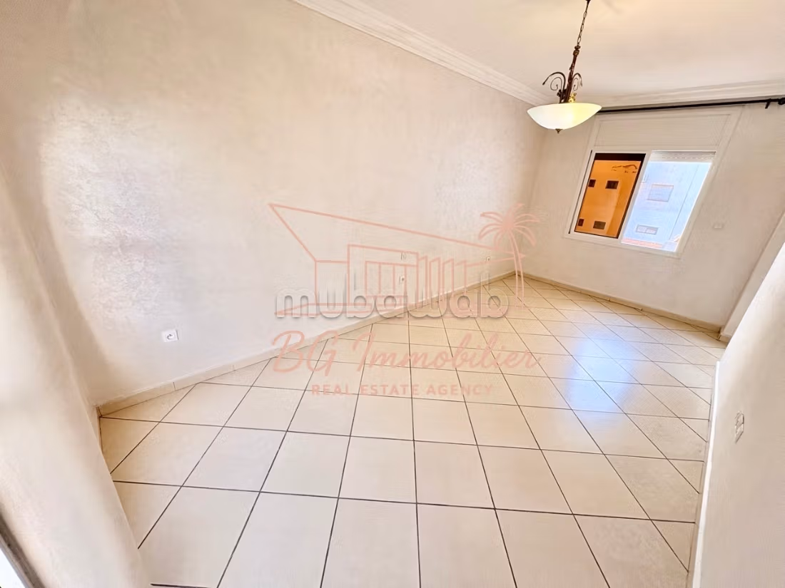 Joli appartement rénové 2 chambres quartier Founti