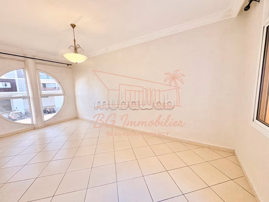 Joli appartement rénové 2 chambres quartier Founti