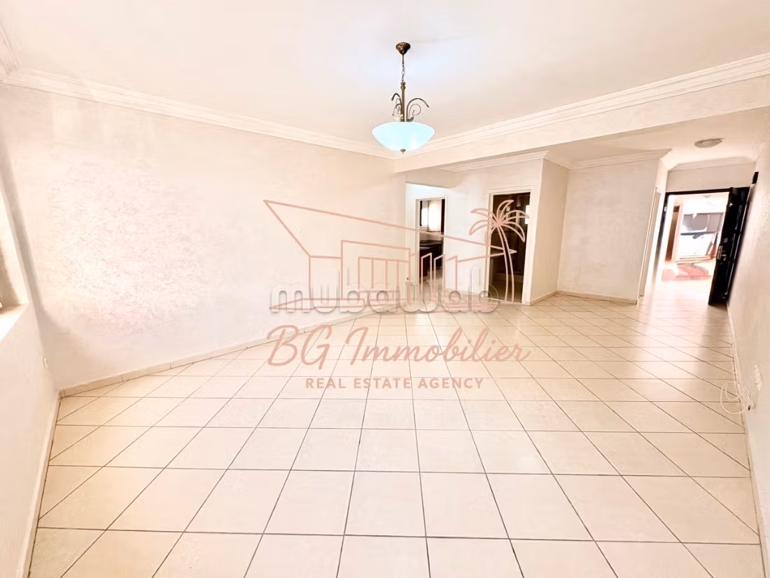 Joli appartement rénové 2 chambres quartier Founti