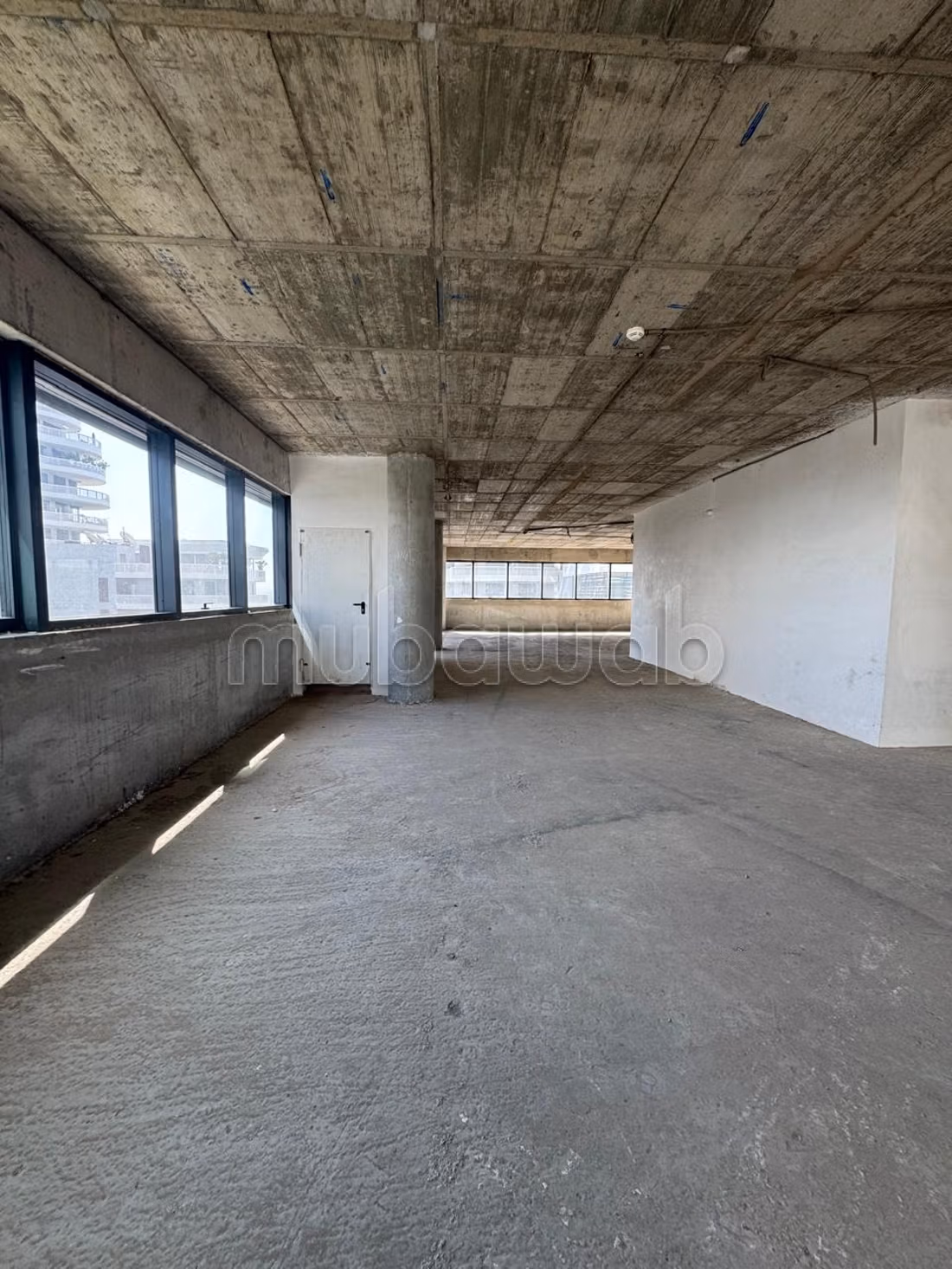 Bureau Prime Neuf 505 M² En Location Sur CFC