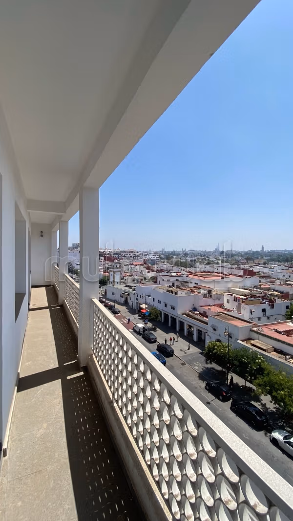 Te huur - Prachtig nieuw appartement met panoramisch uitzicht, Diour Jamaâ - Avenue Hassan II, Rabat