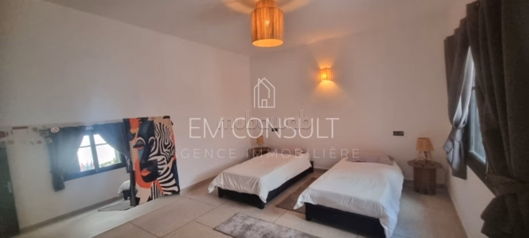 LOCATION derriere gare 
2 chbres meuble — 4