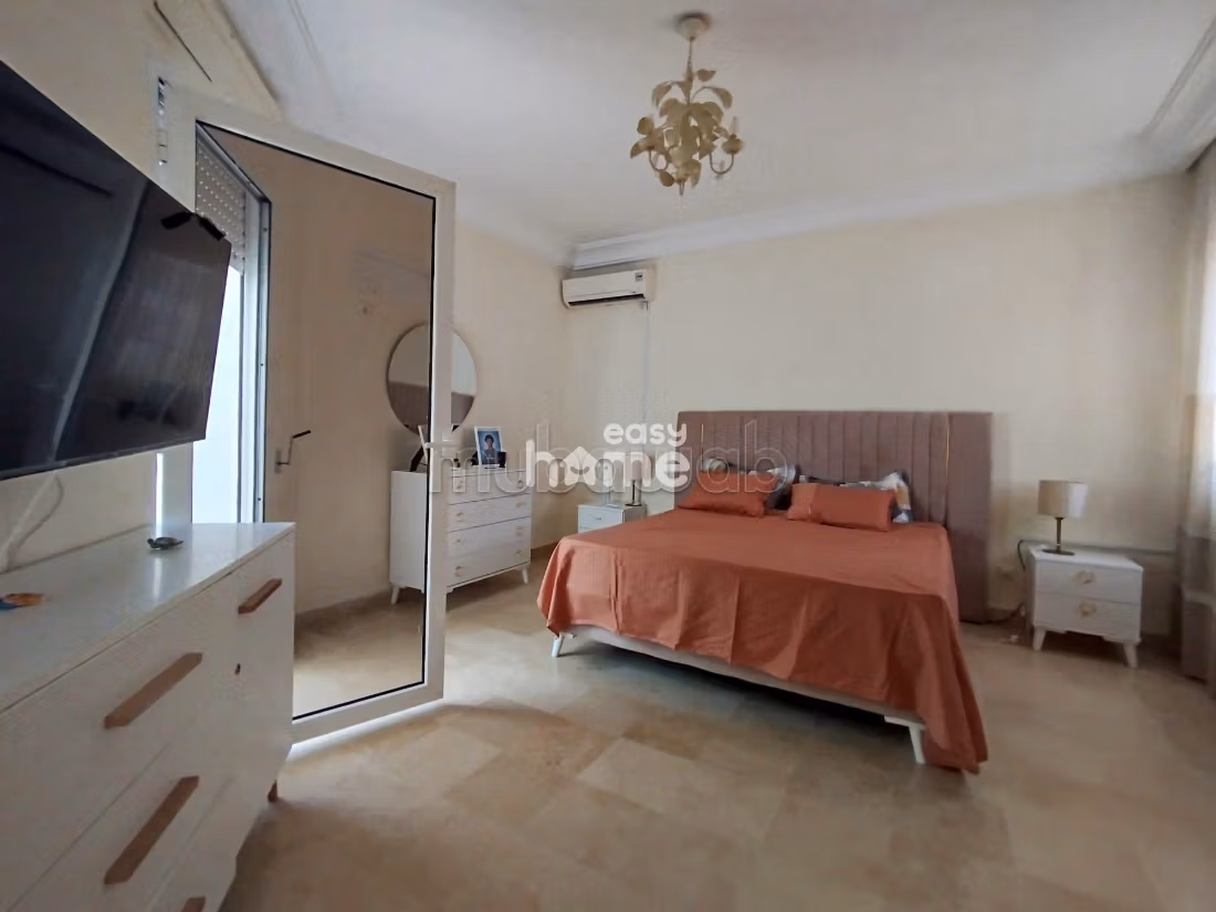 350m² villa on a 605m² plot