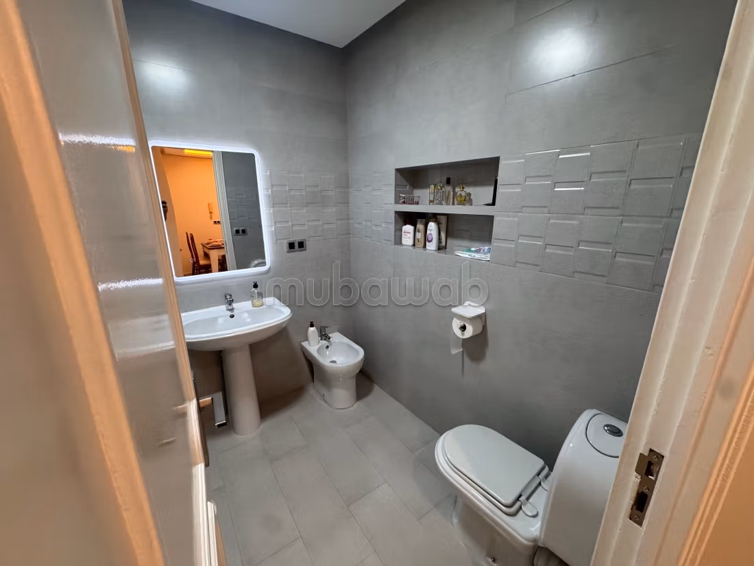 Appartement 120 m² f Administratif — 17