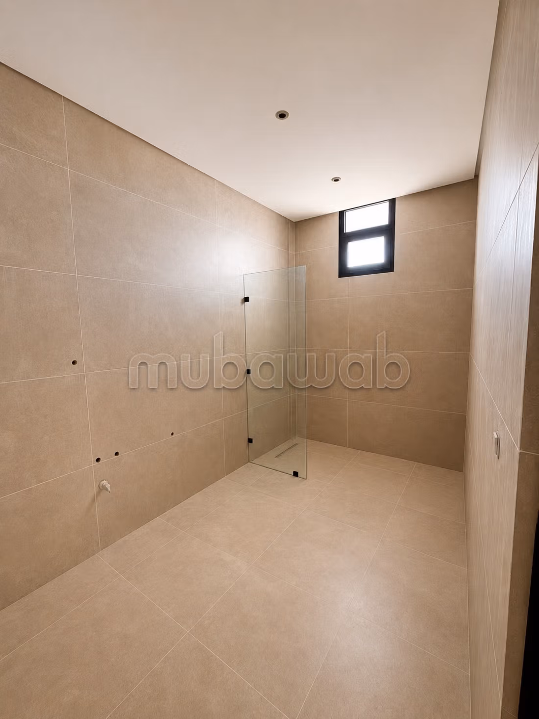 Magnificent empty villa for sale in Targa