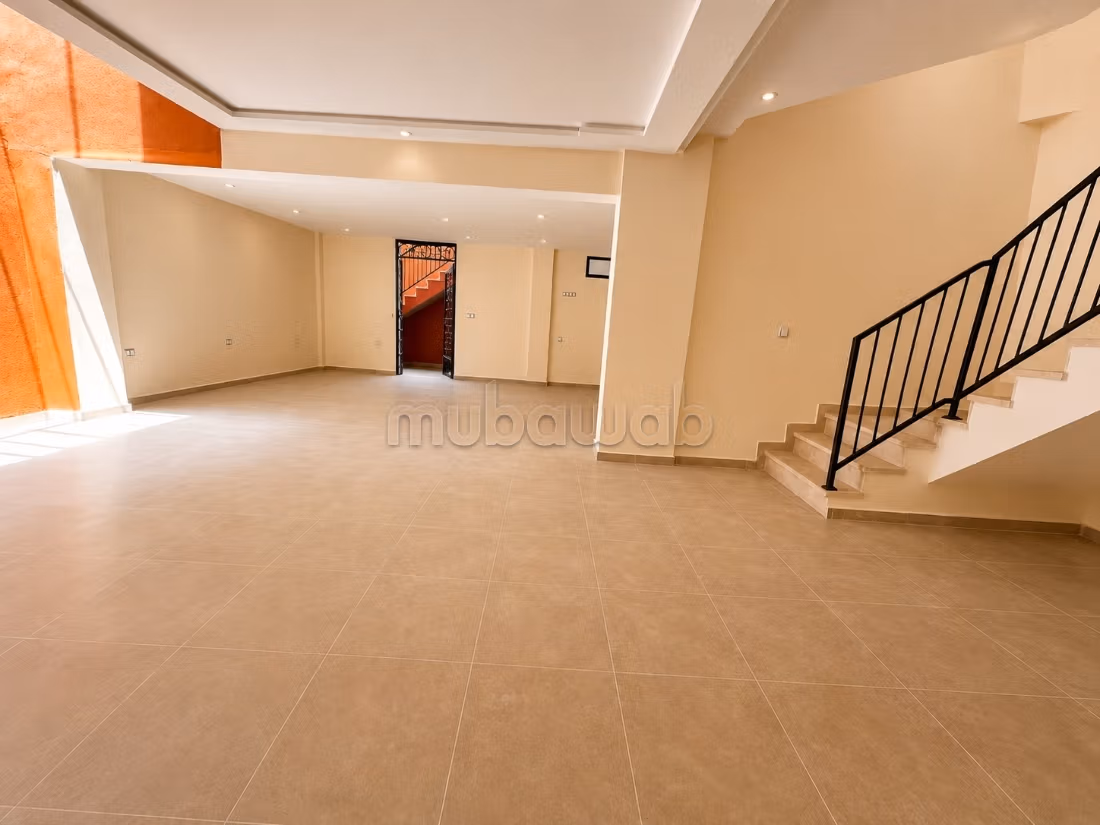 Magnificent empty villa for sale in Targa