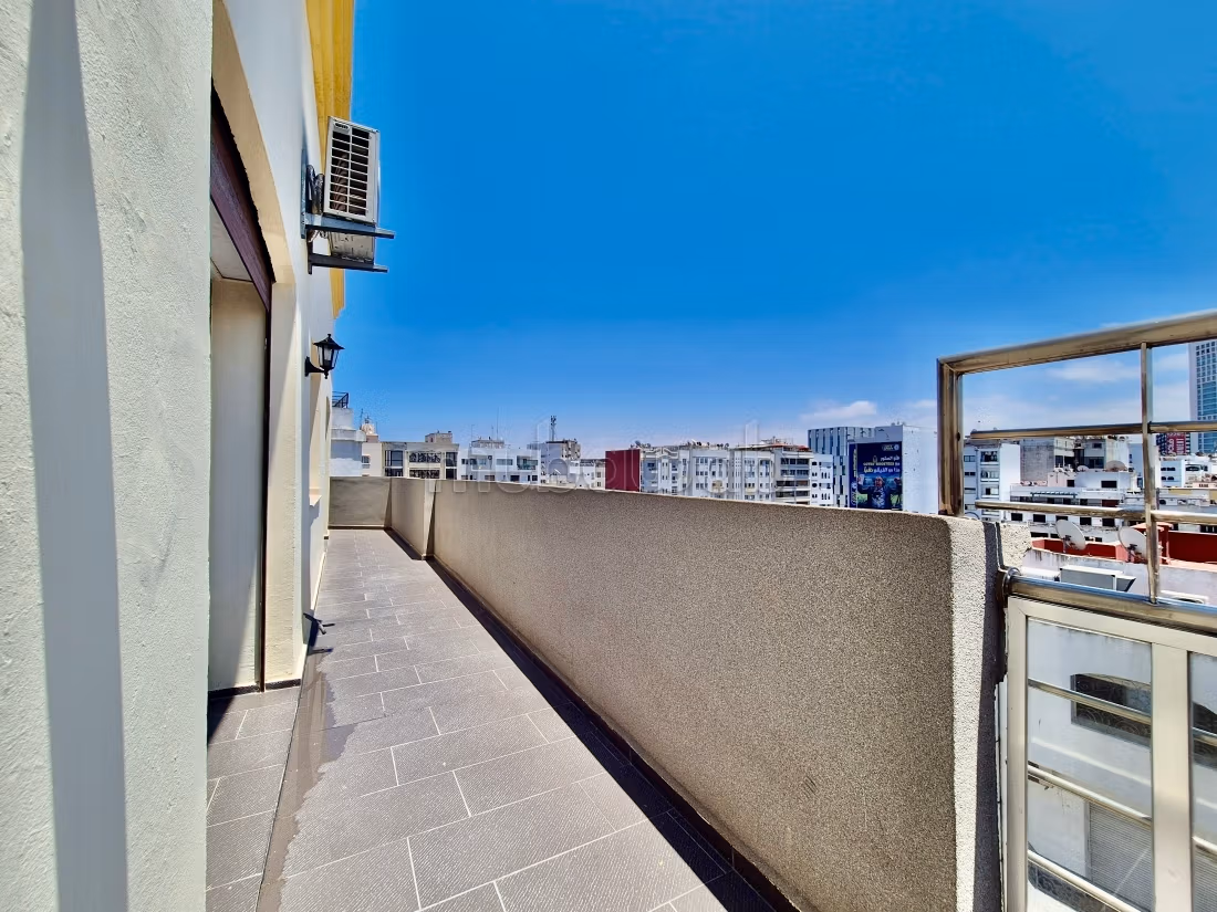Appartement Moderne avec Terrasse Racine — 5