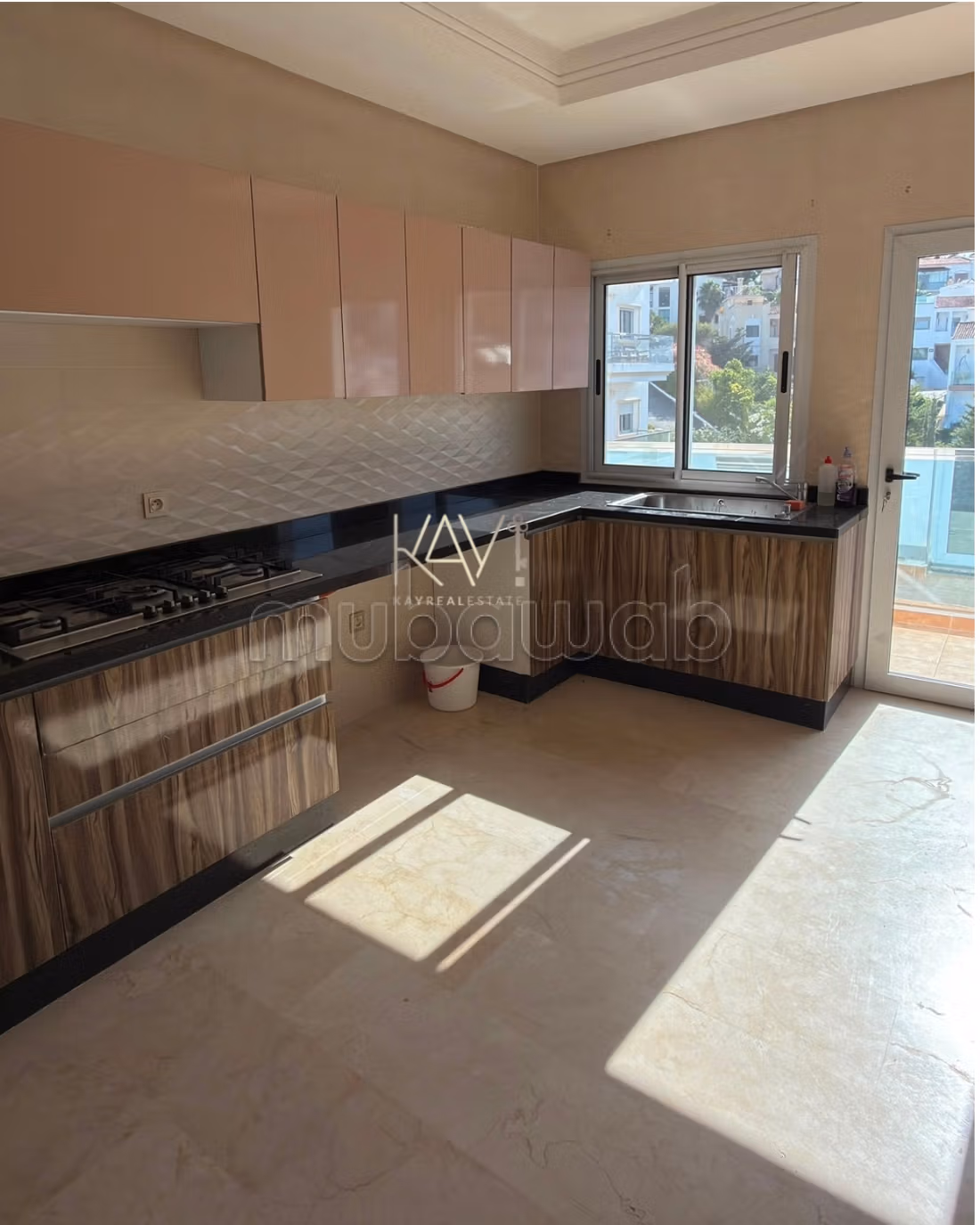 Appartement non meublé à louer – Longue durée — 6