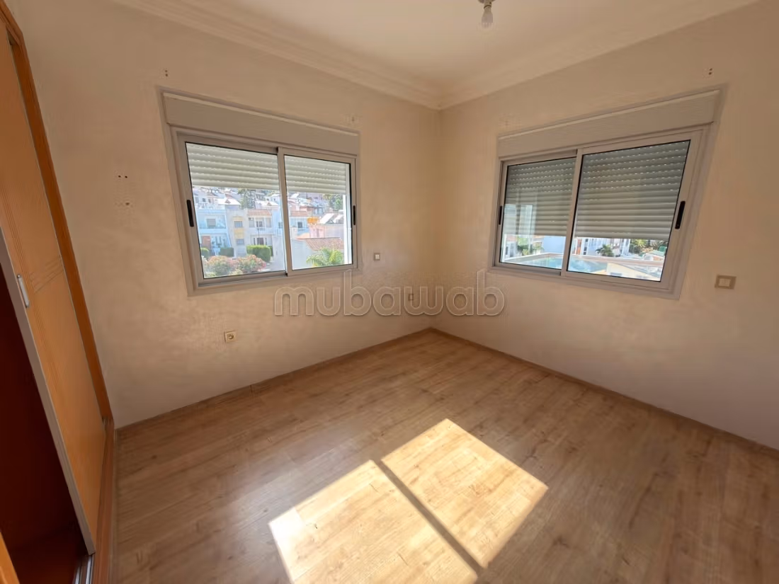Appartement a louer complexe avec piscine