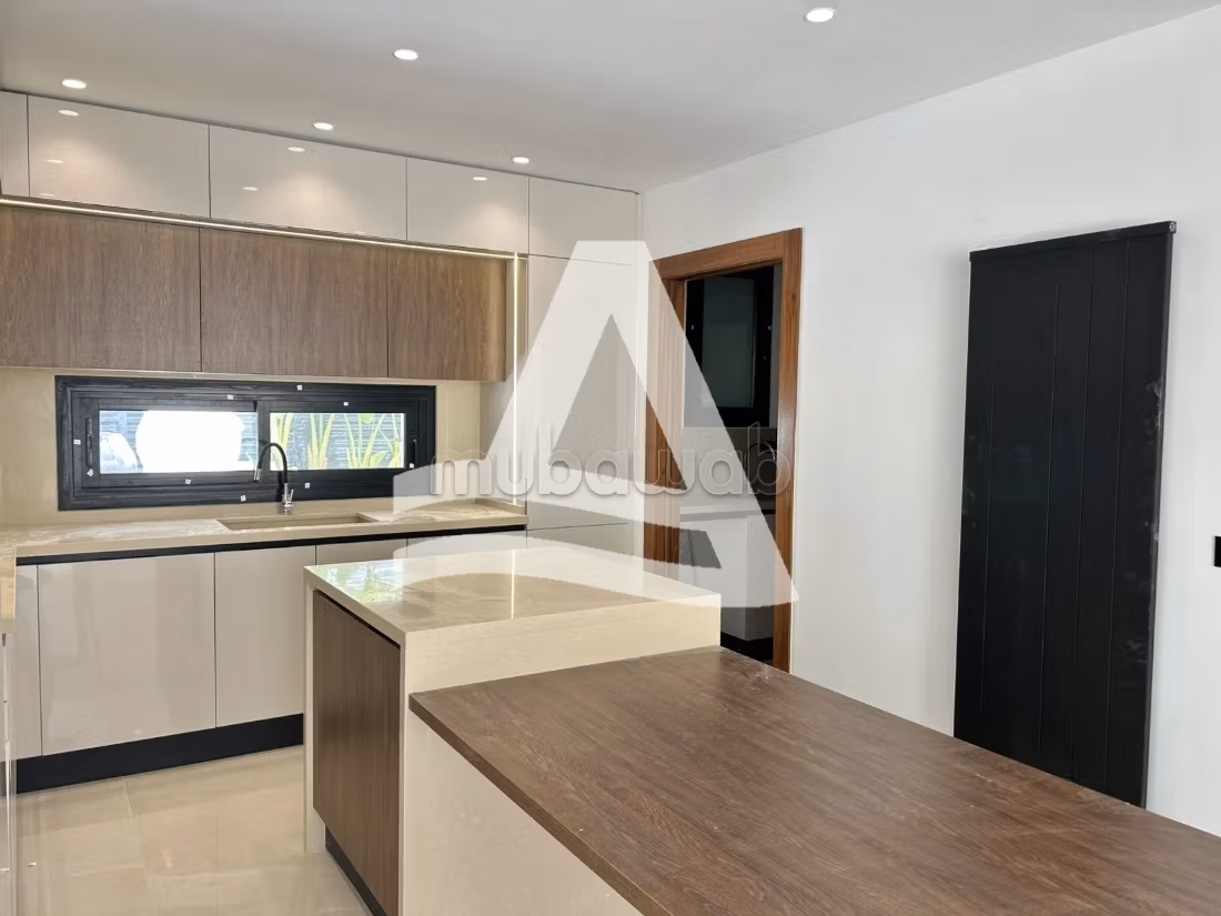 Duplex with pool and garden in Gammarth