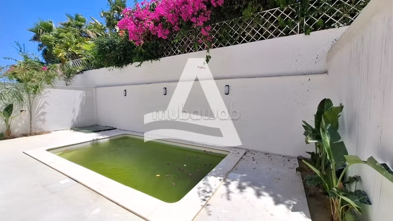 Duplex avec piscine et jardin à Gammarth