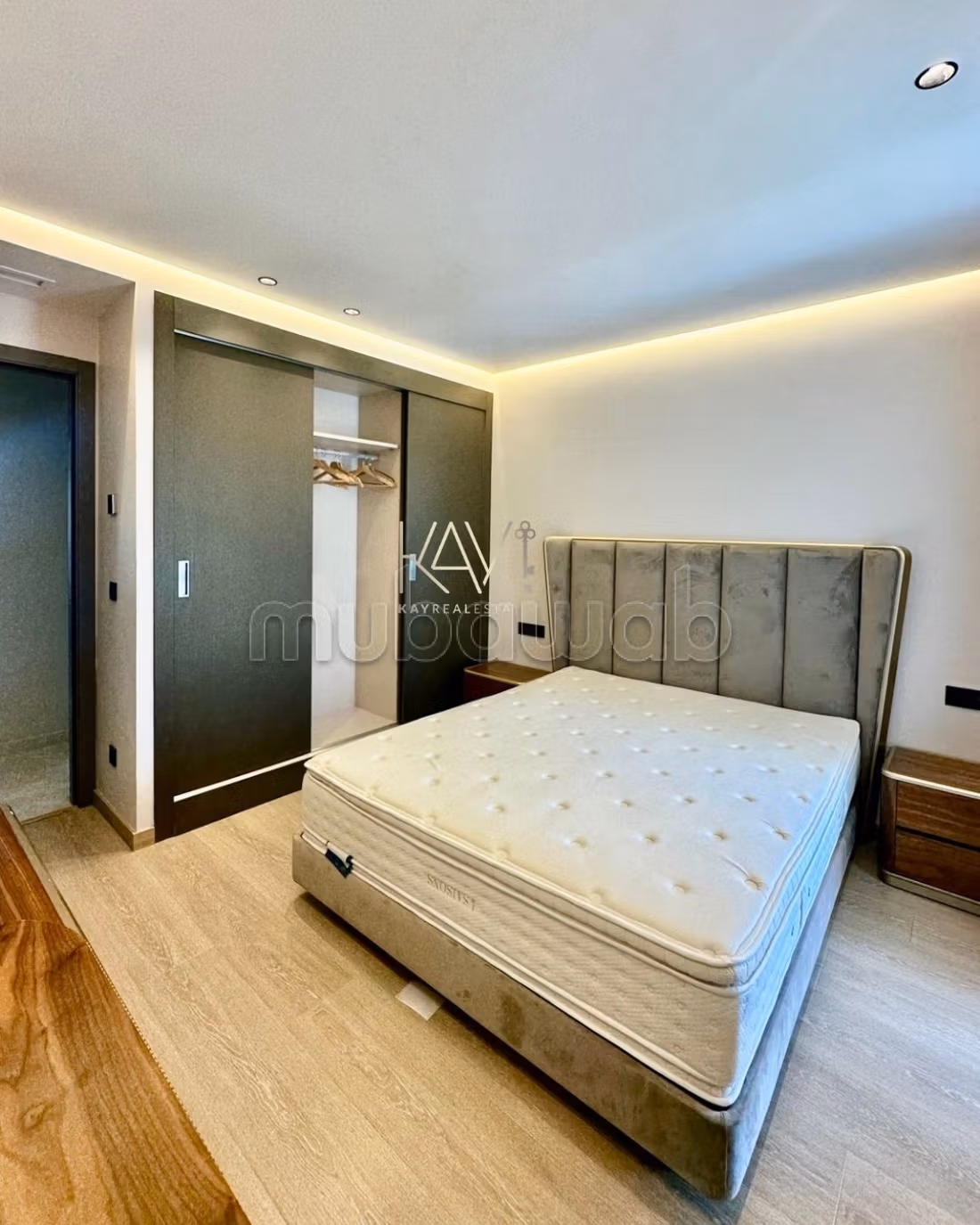 Appartement meublé à louer – Complexe avec piscine — 5