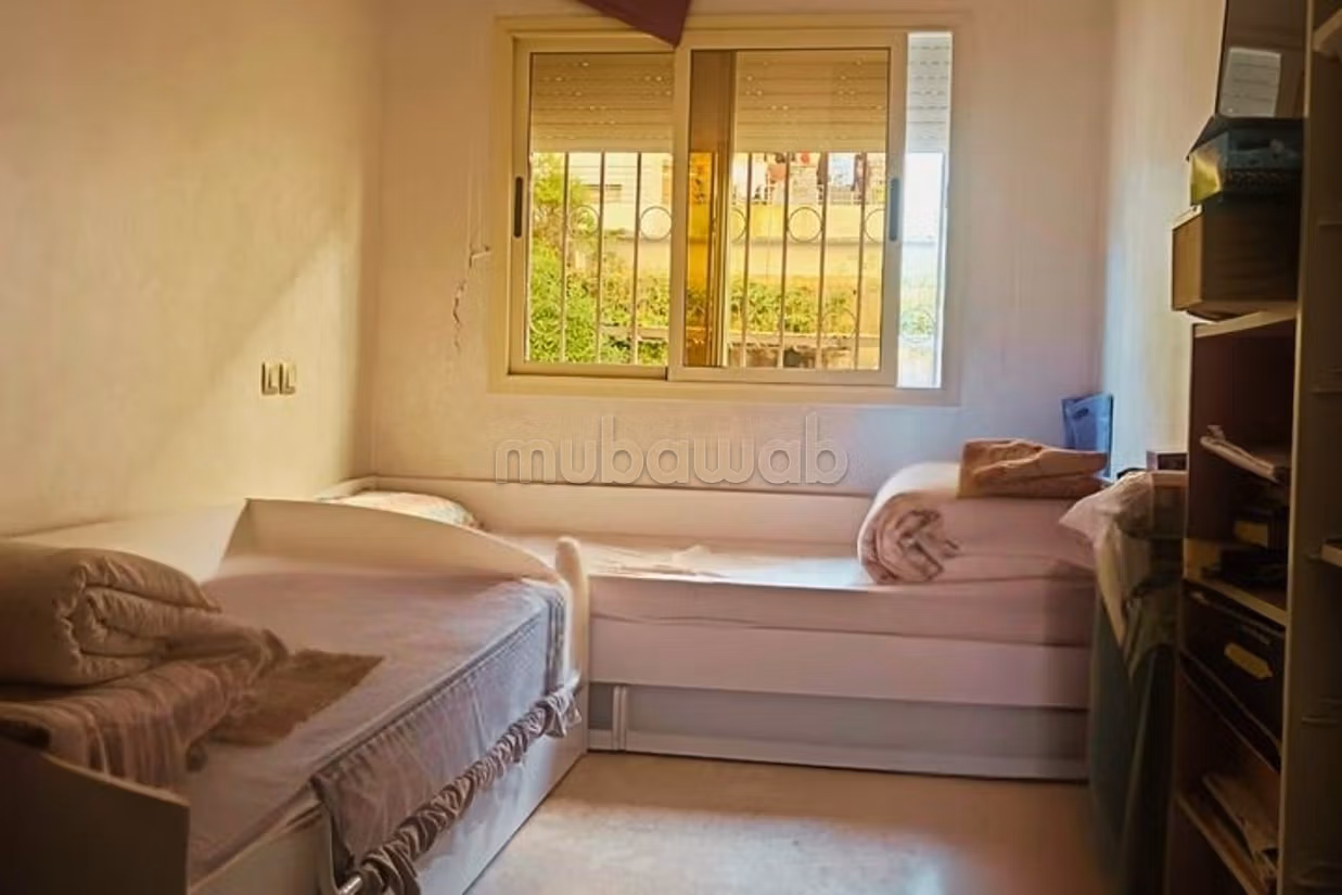 Appartamento in vendita nel quartiere Awlfa. Area 66 m². Ascensore e posti auto