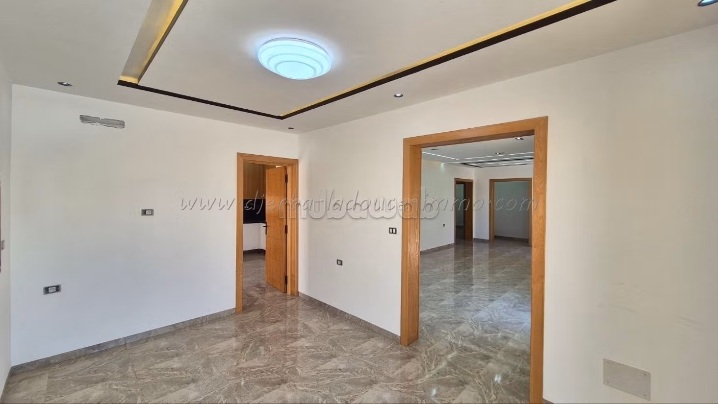Villa S3 avec piscine à vendre à Mahboubine