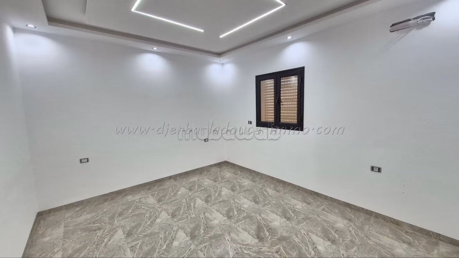 Villa S3 avec piscine à vendre à Mahboubine