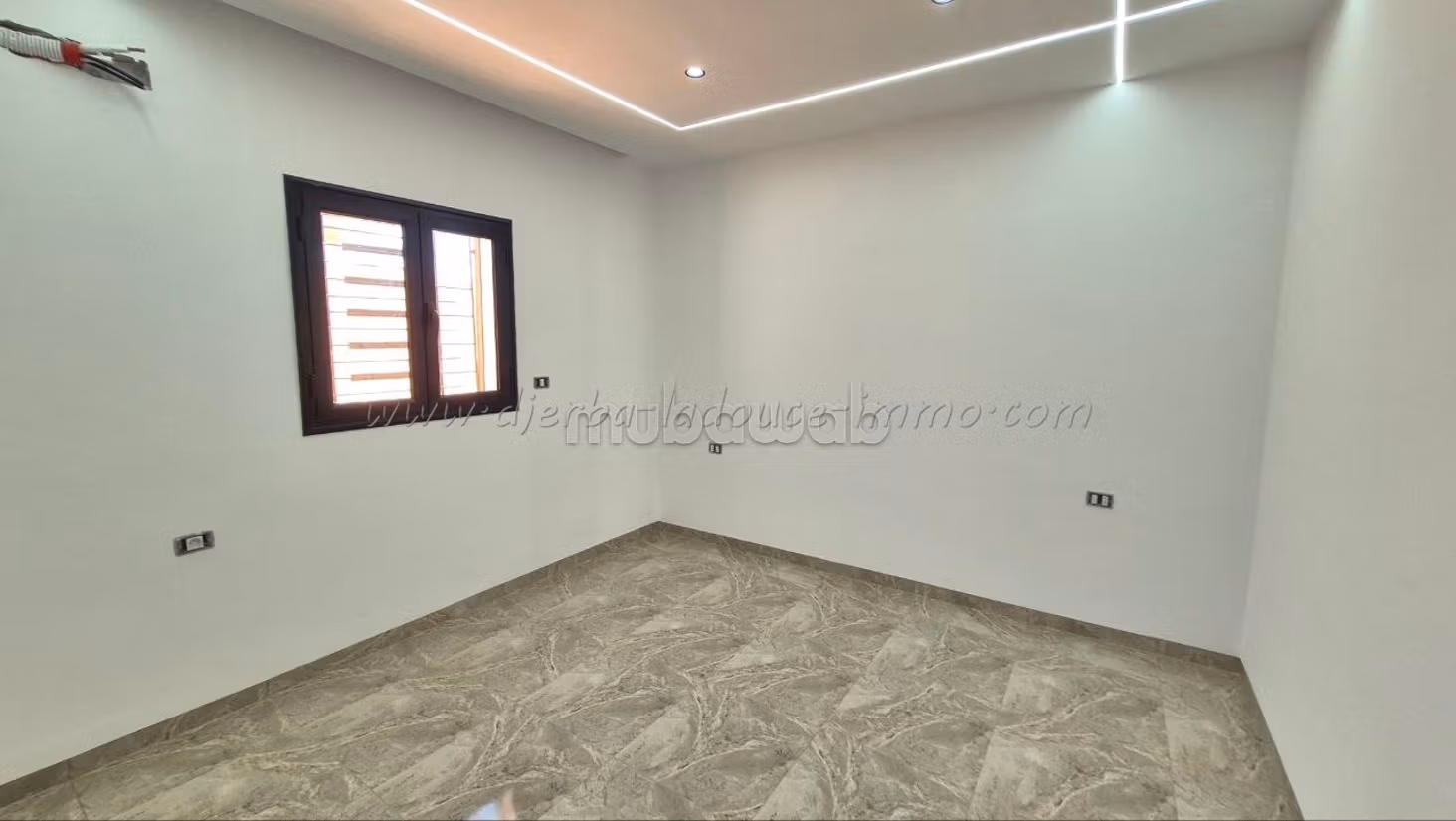 Villa S3 avec piscine à vendre à Mahboubine