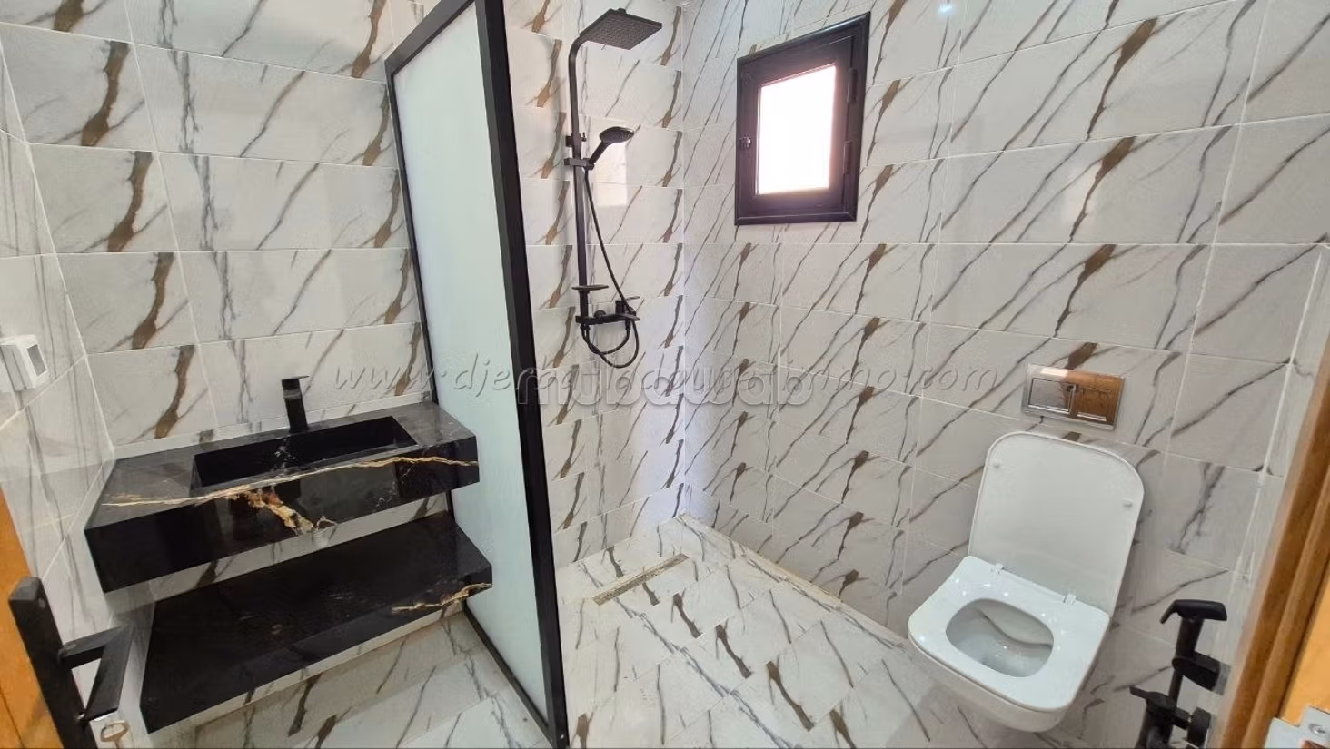 Villa S3 avec piscine à vendre à Mahboubine