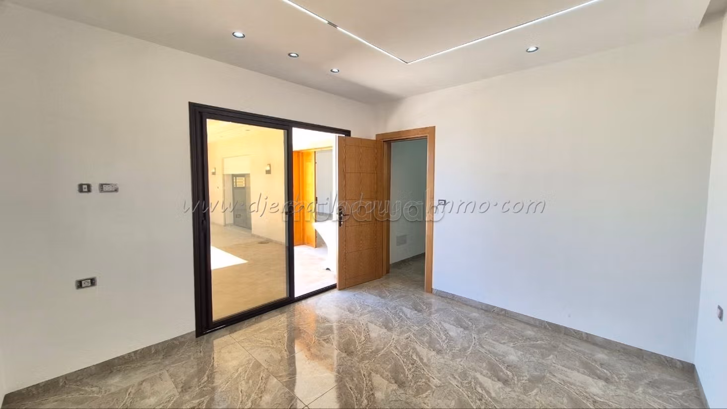 Villa S3 avec piscine à vendre à Mahboubine