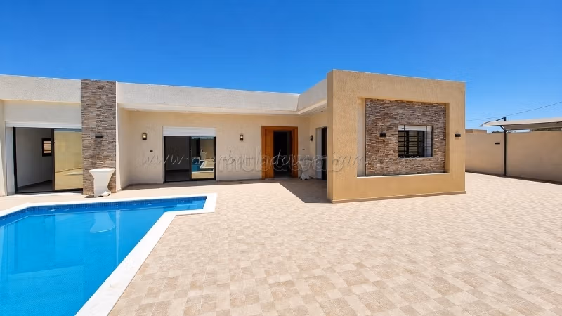 Villa S3 avec piscine à vendre à Mahboubine