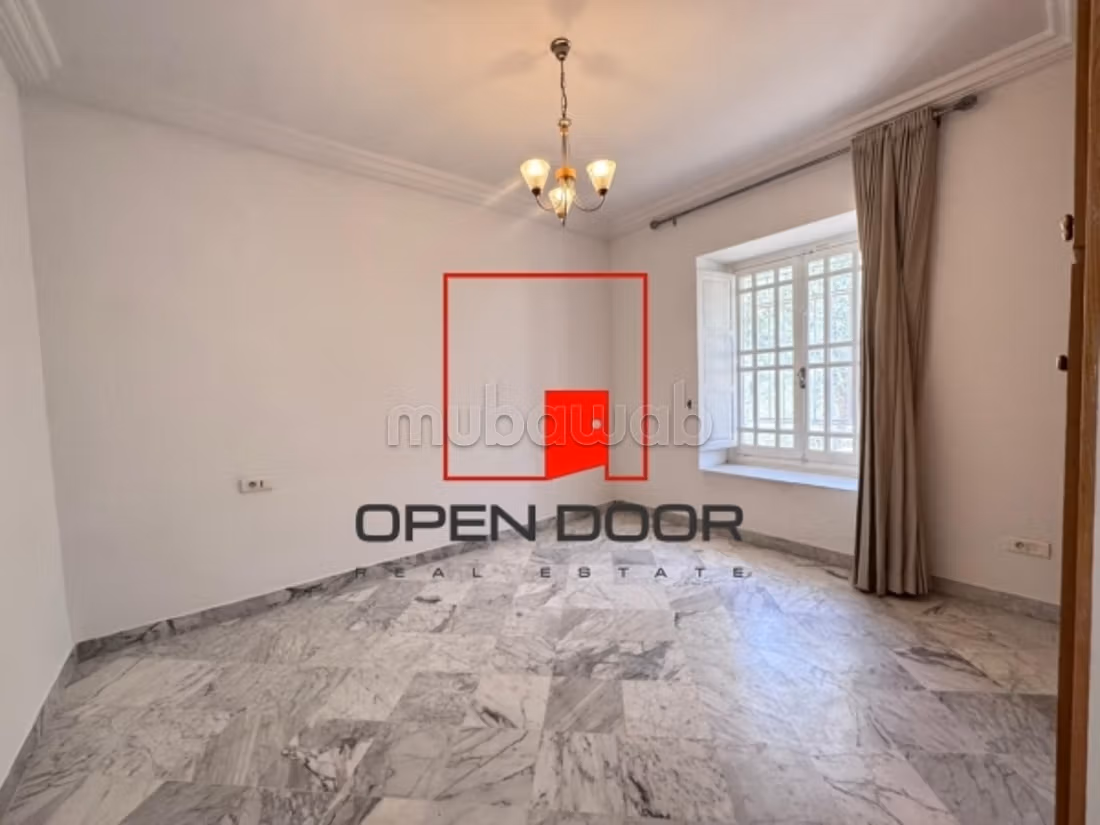 À VENDRE Villa indépendante avec garage et studio