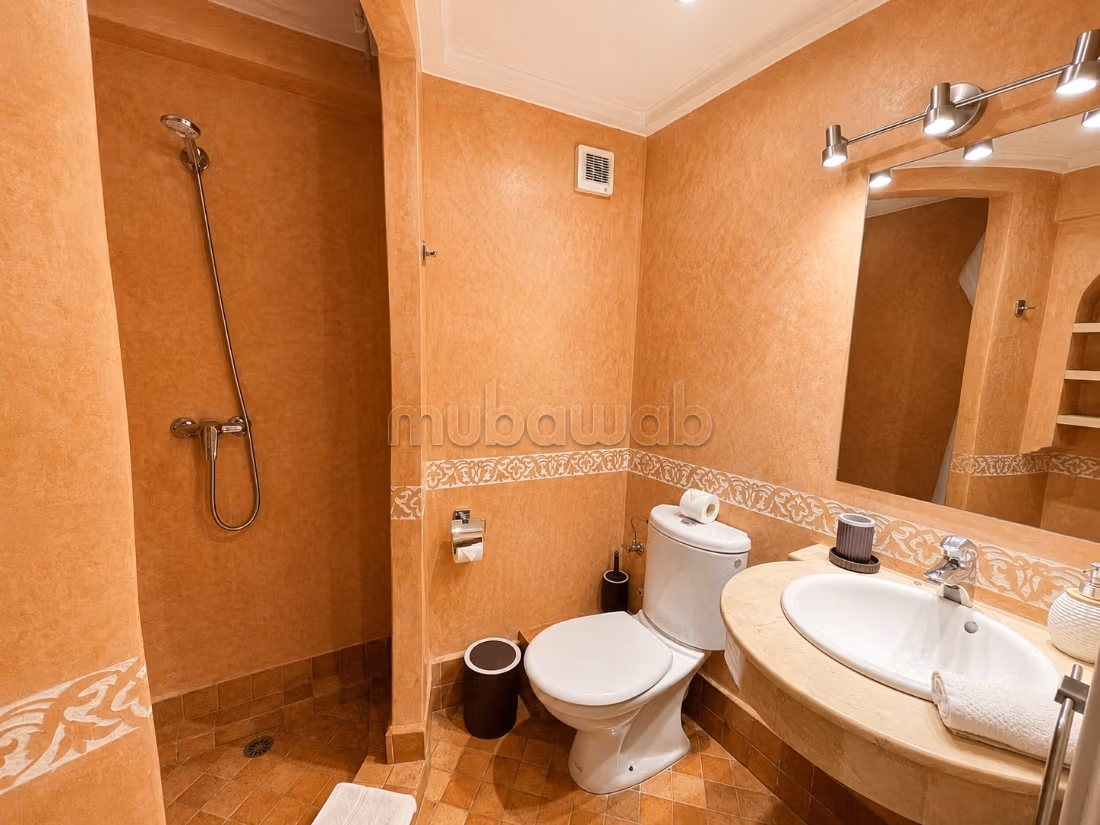 Appartement de 2 Chambres avec Piscine Commune