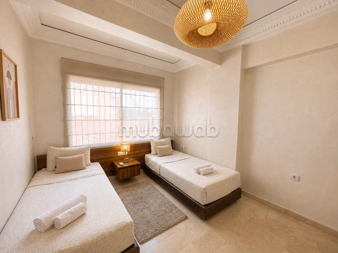 Appartement de 2 Chambres avec Piscine Commune