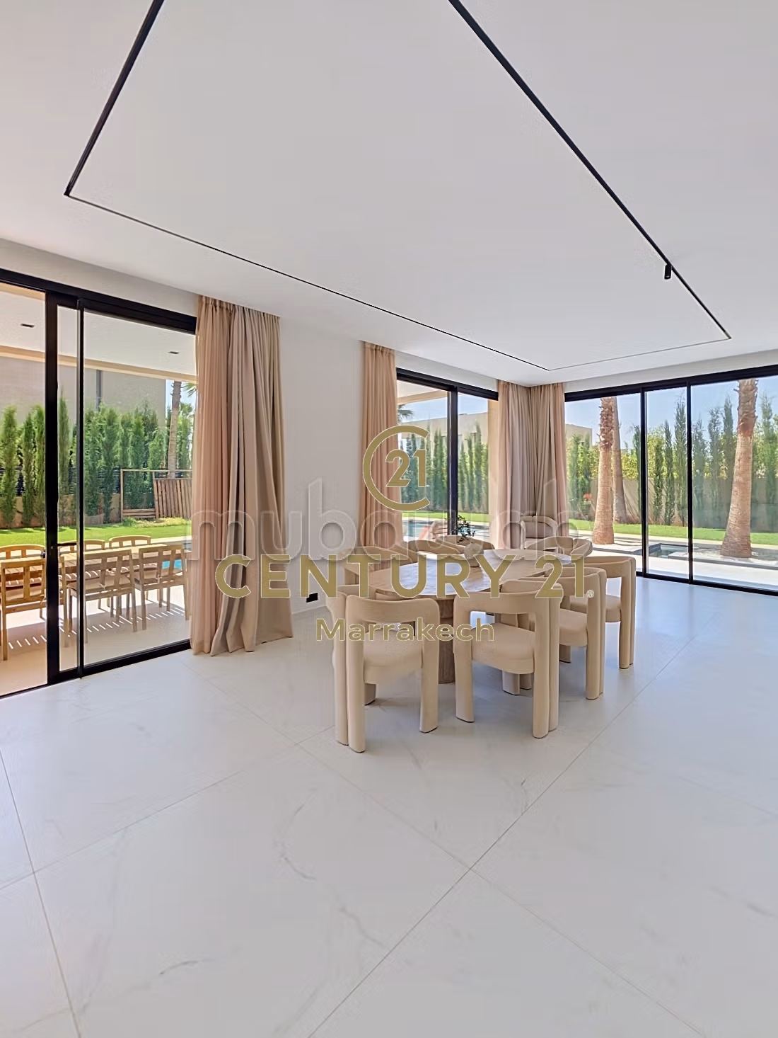 Premium New Villa Large Garden