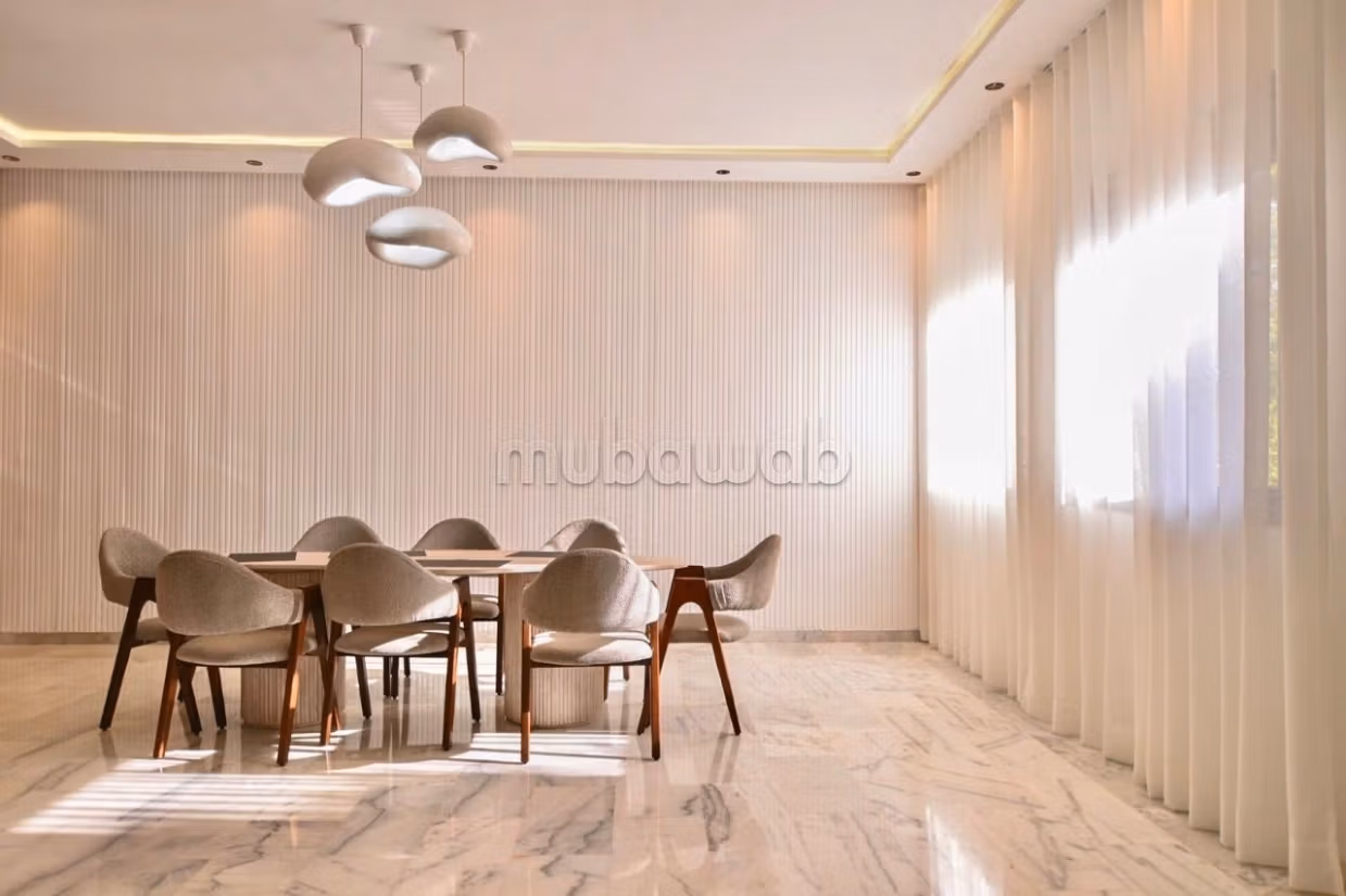 Luxe gemeubileerde villa te huur nabij het Salmanpaleis