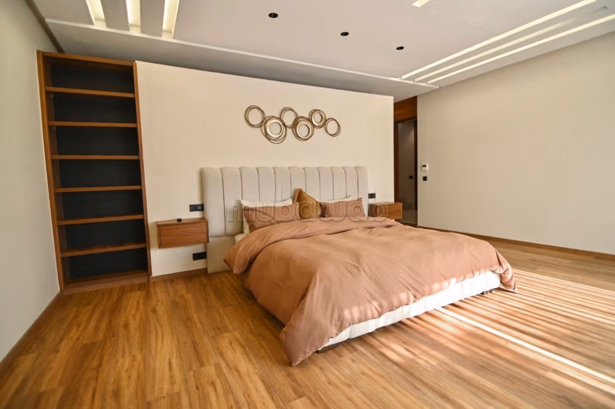 Luxe gemeubileerde villa te huur nabij het Salmanpaleis