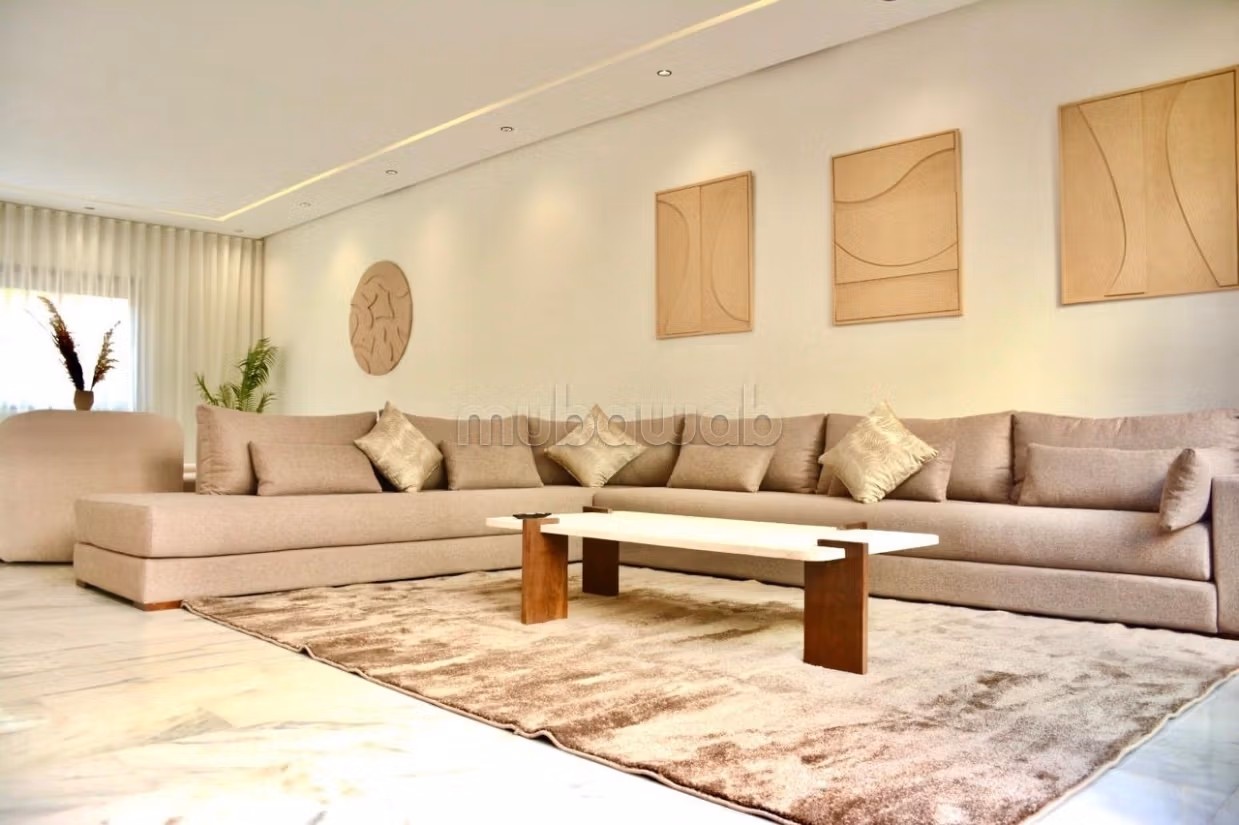 Luxe gemeubileerde villa te huur nabij het Salmanpaleis