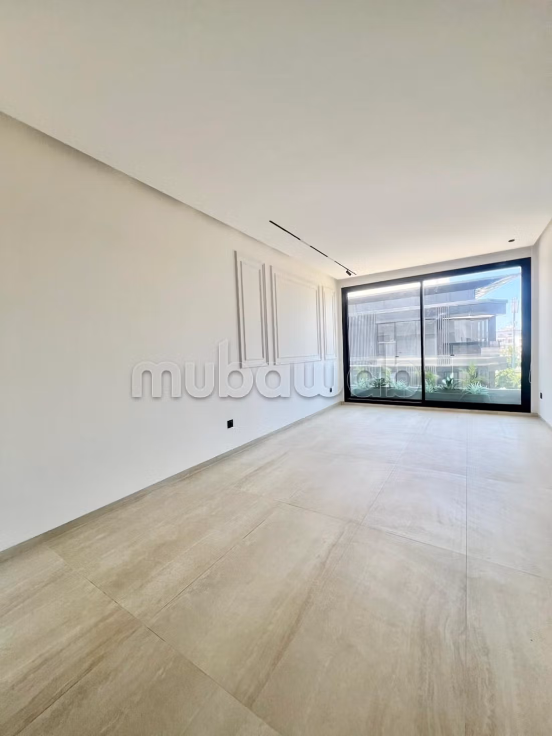 Studio Vide Neuf Haut Standing à Louer — 2