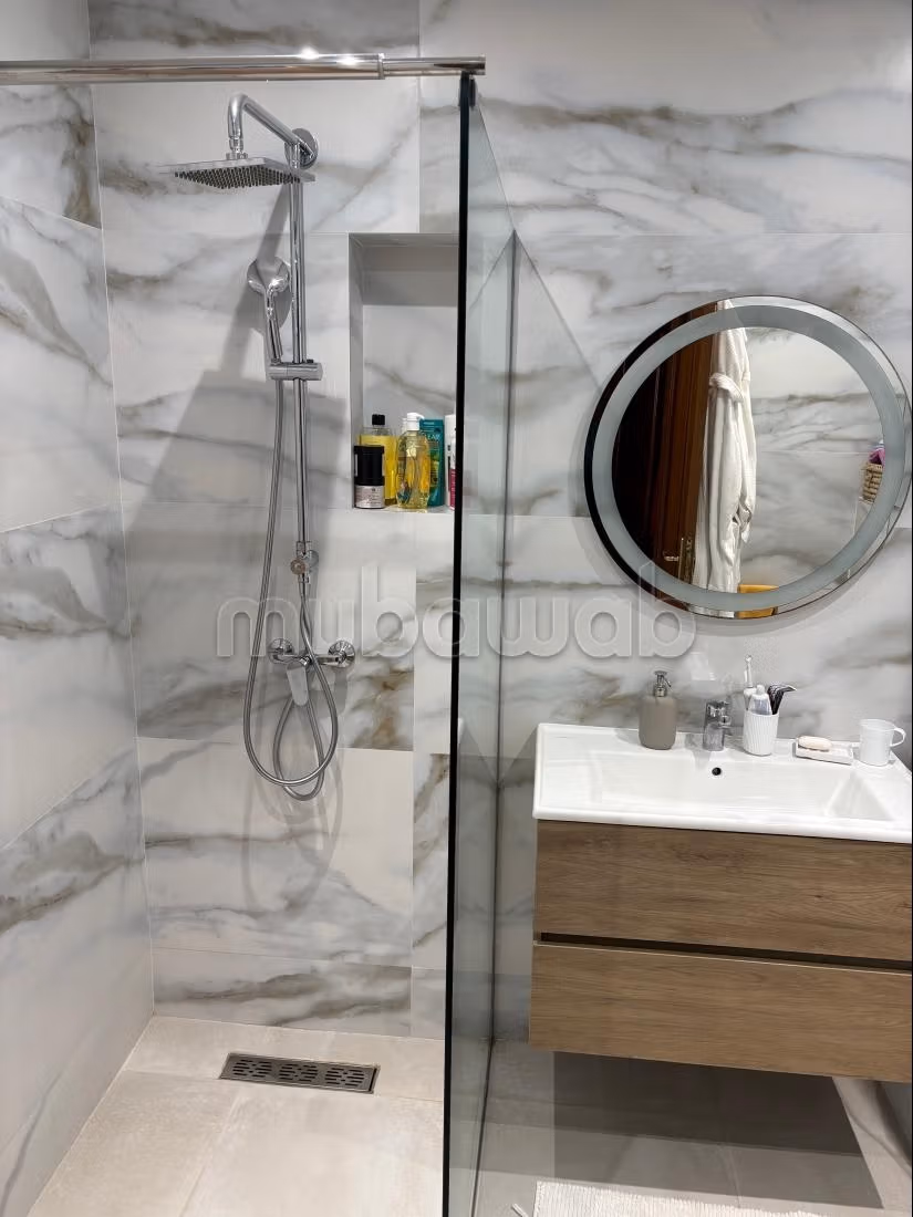Superbe appartement à casablanca: 181 m²  2 pp