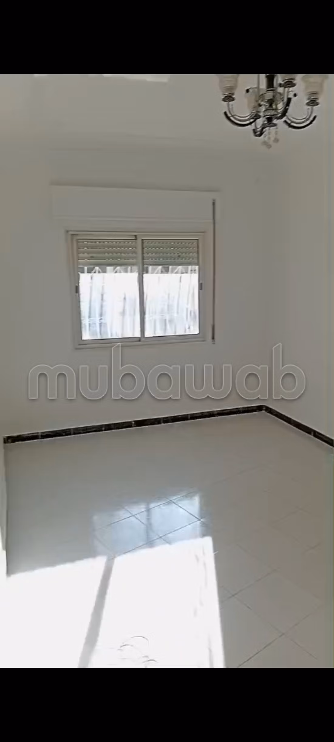 Vend appartement à Laaouina. 3 belles chambres. Climatisation