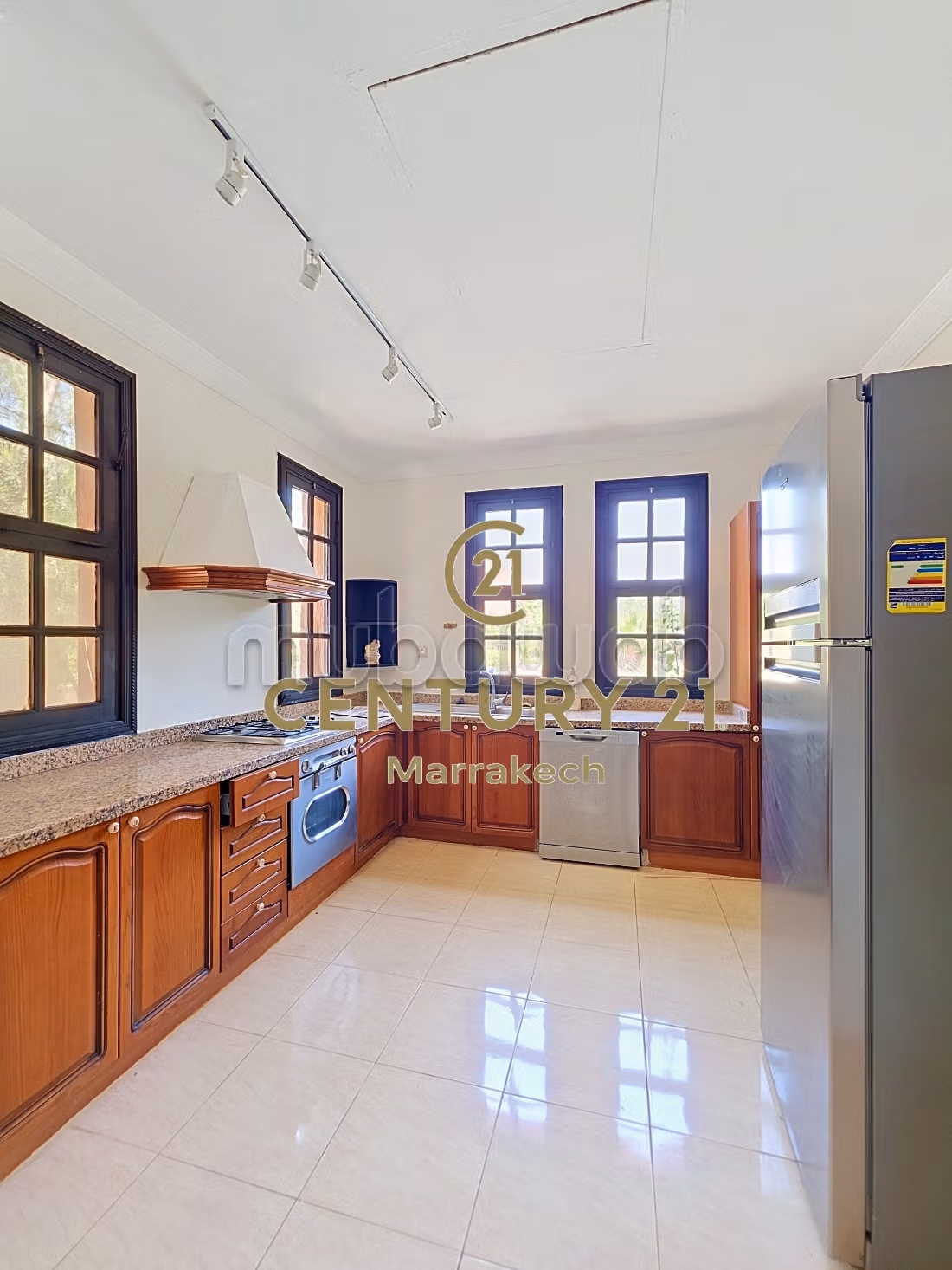 Charming villa in a secure residence
